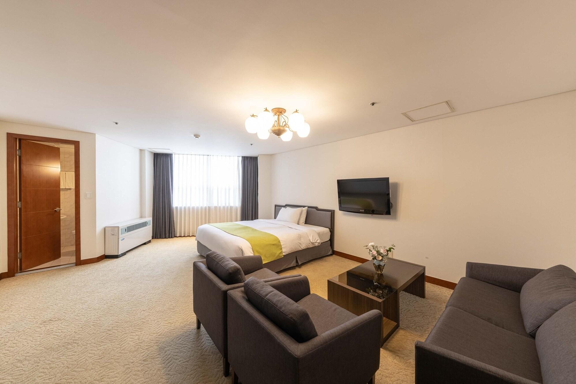 President Hotel 4*