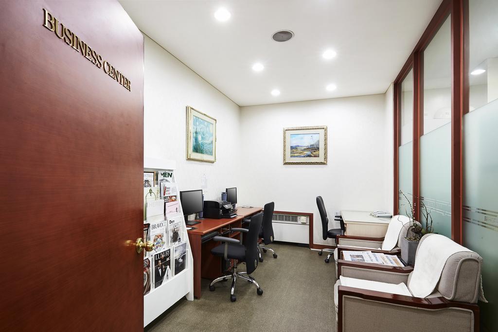 Hotel President